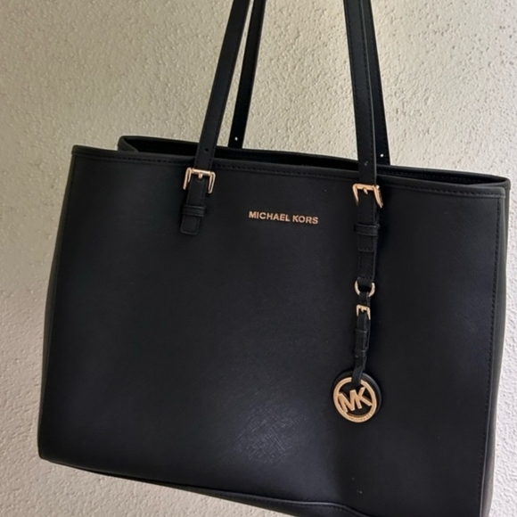 Michael Kors Black Jet set travel tote Bag - Picture 7 of 11